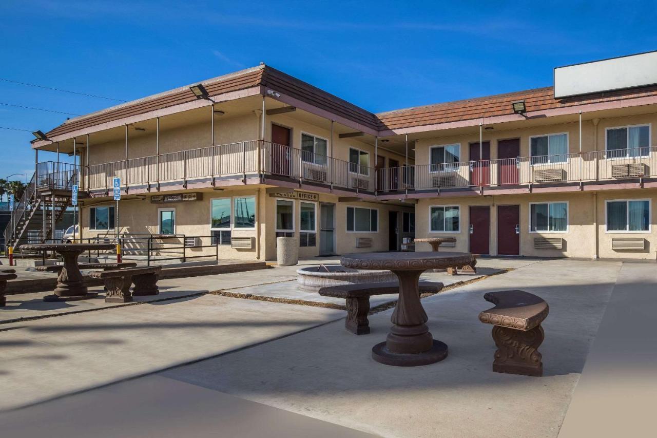 Rodeway Inn San Bernardino & Redlands Eksteriør billede