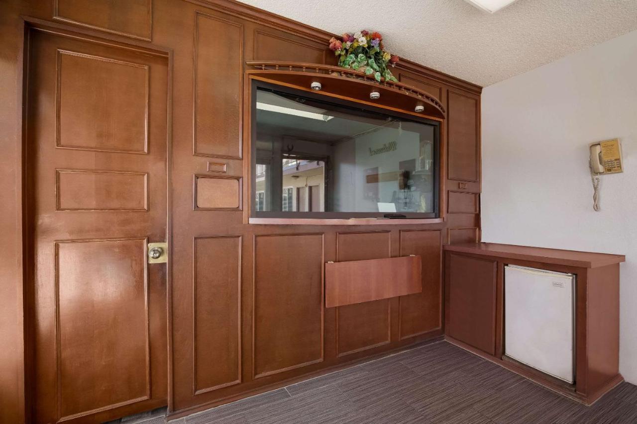 Rodeway Inn San Bernardino & Redlands Eksteriør billede