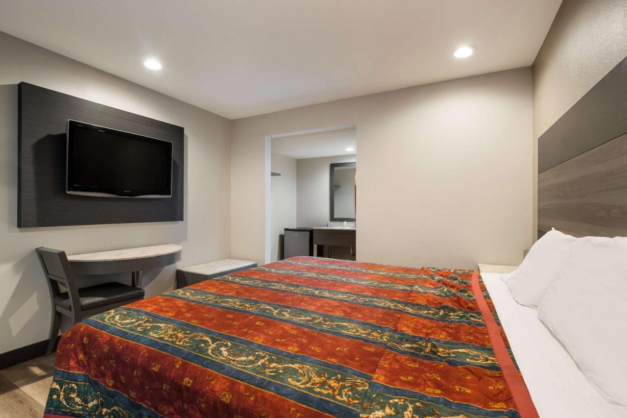 Rodeway Inn San Bernardino & Redlands Eksteriør billede